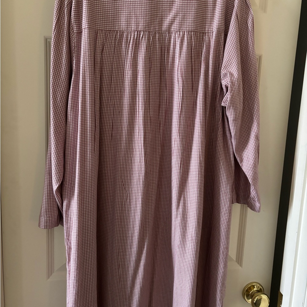 April Cornell Gingham Embroidered Nightgown Women’s 1, 2x. - Picture 7 of 7